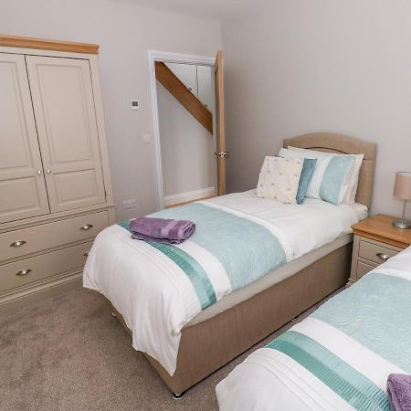 Villa Mor Awelon Goodwick Esterno foto