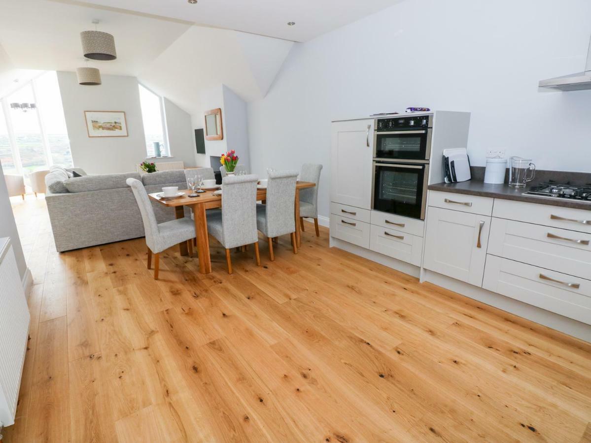 Villa Mor Awelon Goodwick Esterno foto
