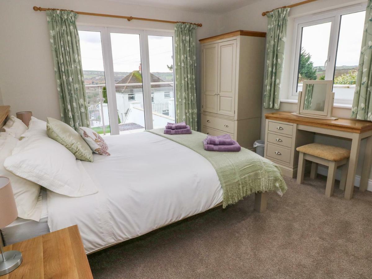Villa Mor Awelon Goodwick Esterno foto